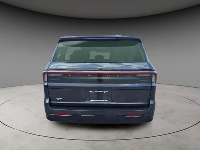 2027 Lincoln Navigator Reserve