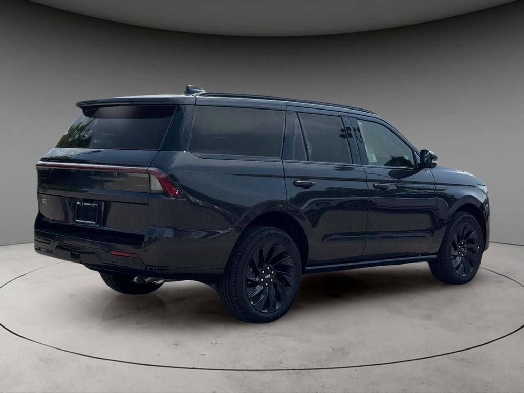 2027 Lincoln Navigator Reserve