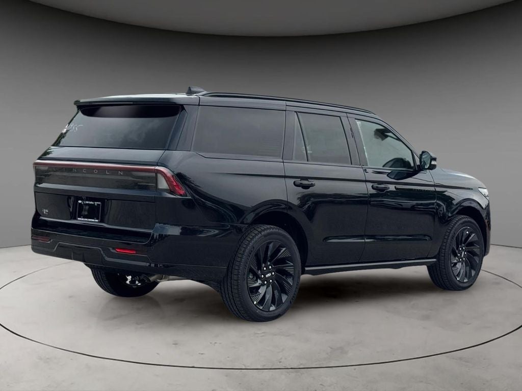 2027 Lincoln Navigator Reserve