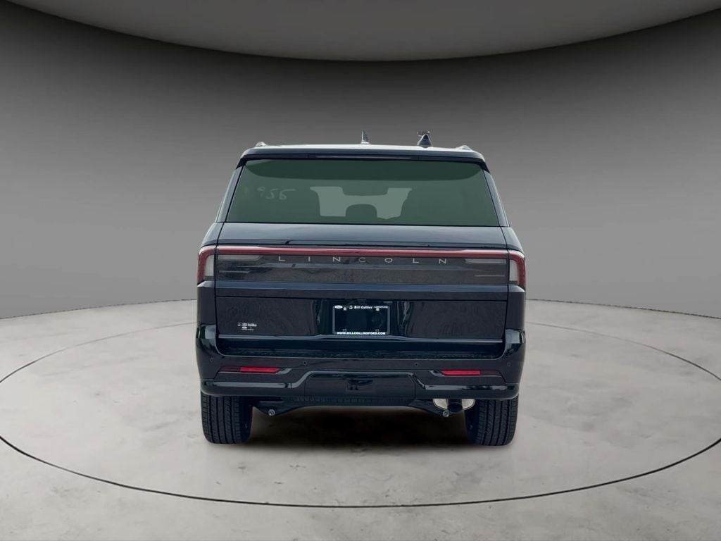 2027 Lincoln Navigator Reserve