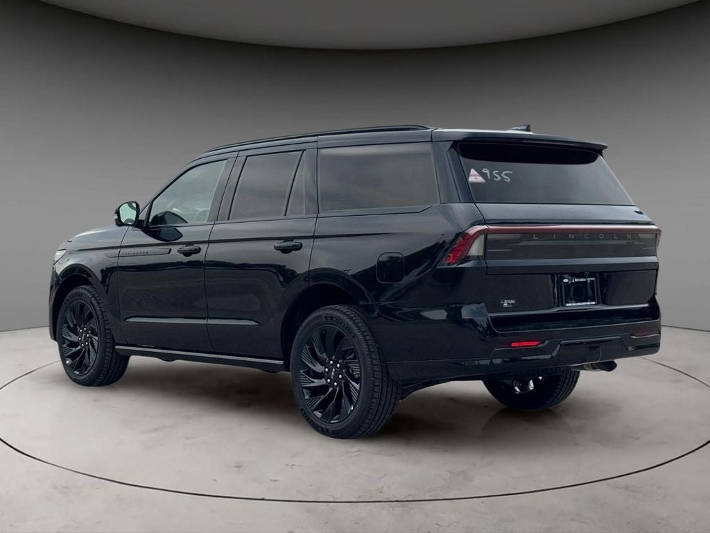 2027 Lincoln Navigator Reserve