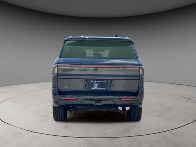 2027 Lincoln Navigator Reserve