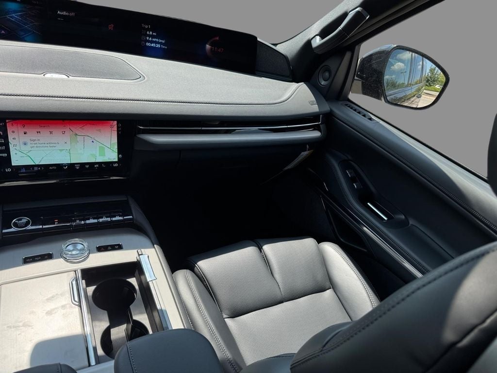 2027 Lincoln Navigator Reserve