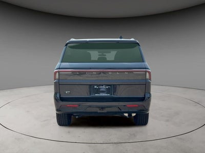 2027 Lincoln Navigator Reserve