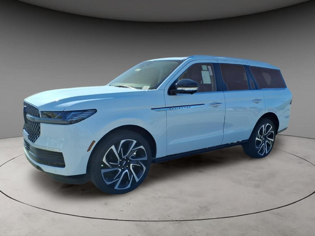 2027 Lincoln Navigator Reserve