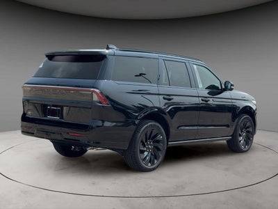 2027 Lincoln Navigator Reserve