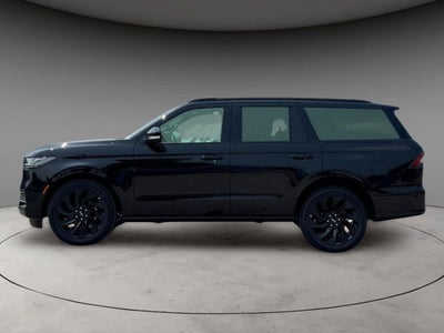 2027 Lincoln Navigator Reserve