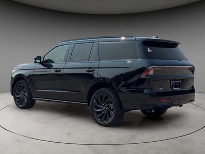 2027 Lincoln Navigator Reserve
