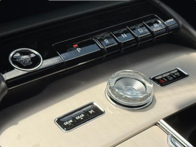 2027 Lincoln Navigator Reserve