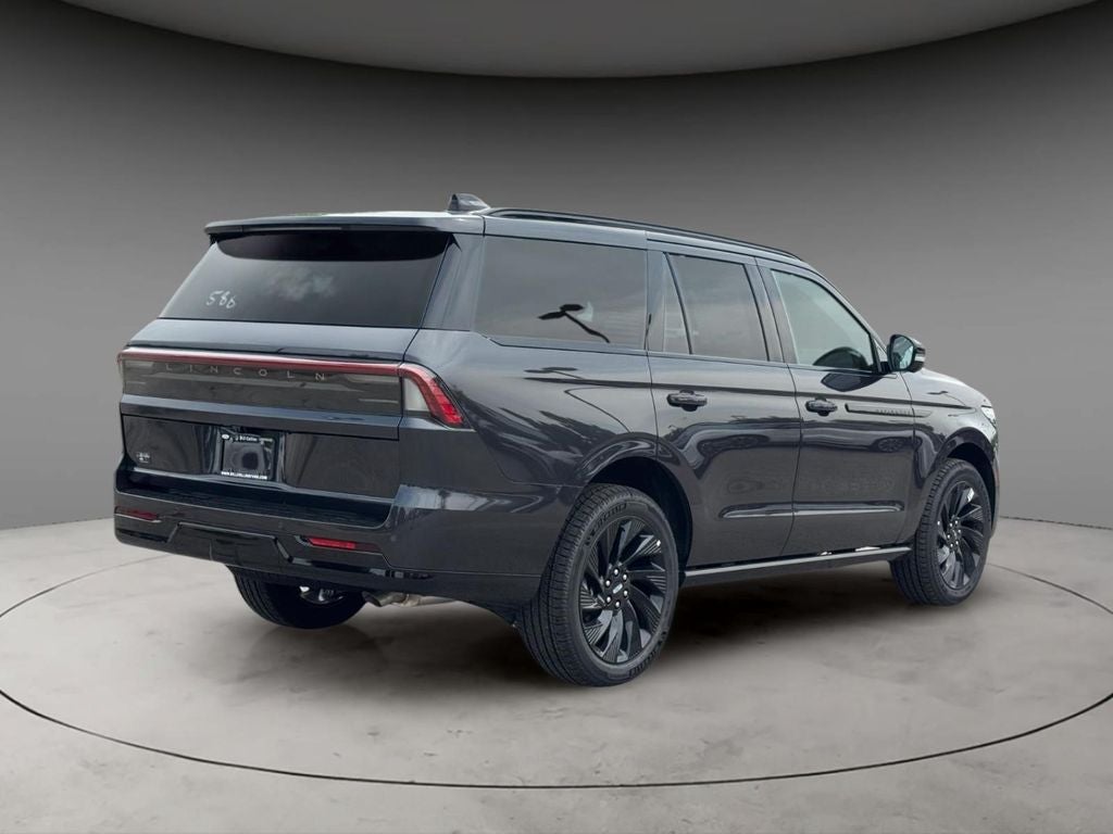 2027 Lincoln Navigator Reserve