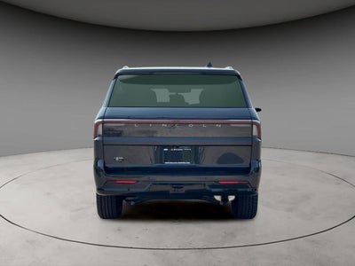 2027 Lincoln Navigator Reserve