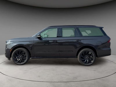 2027 Lincoln Navigator Reserve