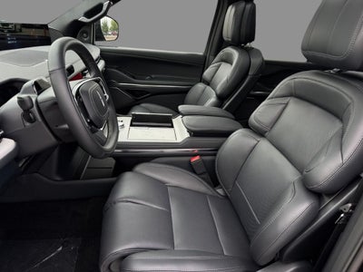 2027 Lincoln Navigator Reserve