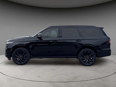 2027 Lincoln Navigator Reserve