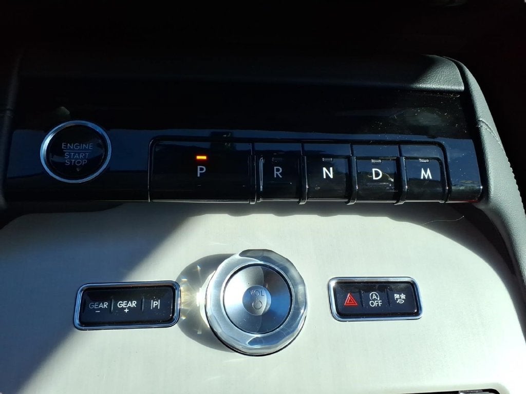 2027 Lincoln Navigator Reserve
