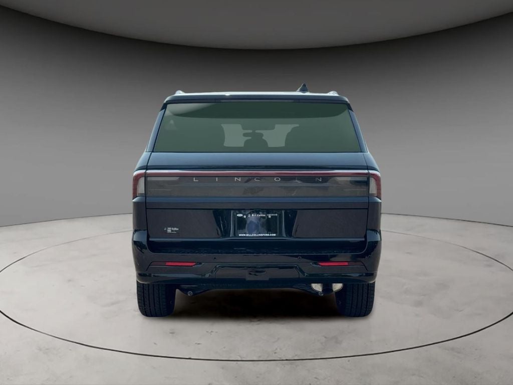 2027 Lincoln Navigator Reserve