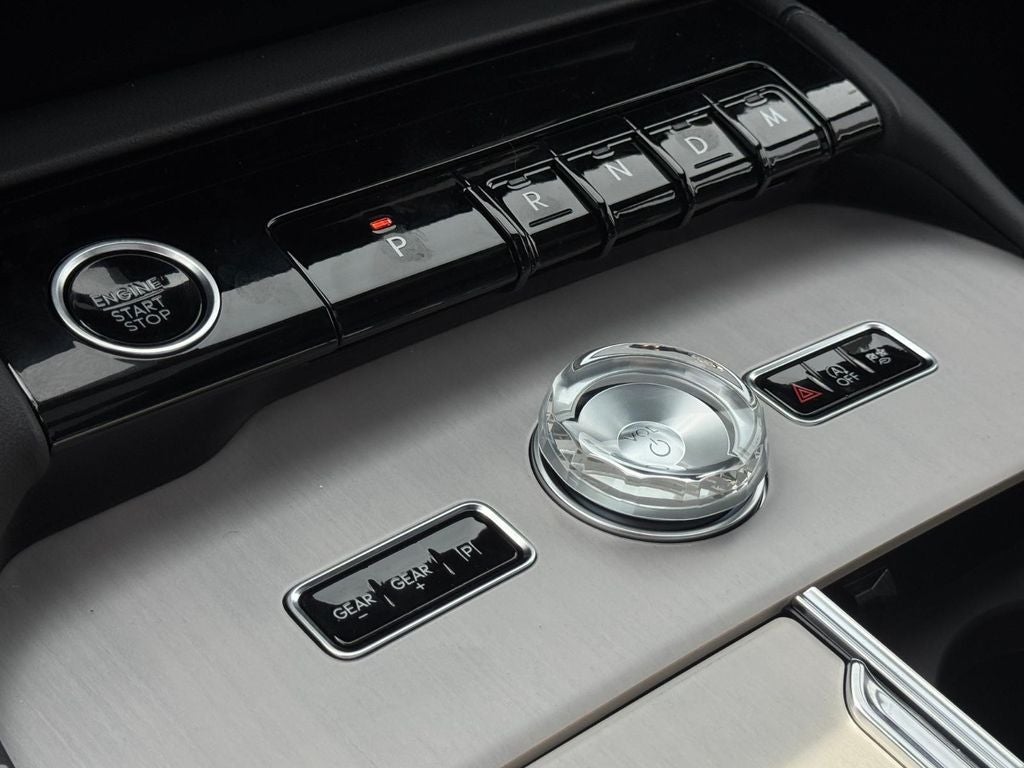 2027 Lincoln Navigator Reserve