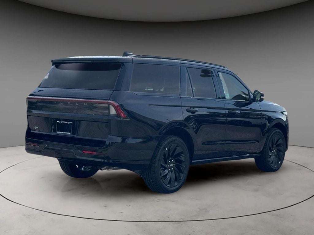 2027 Lincoln Navigator Reserve