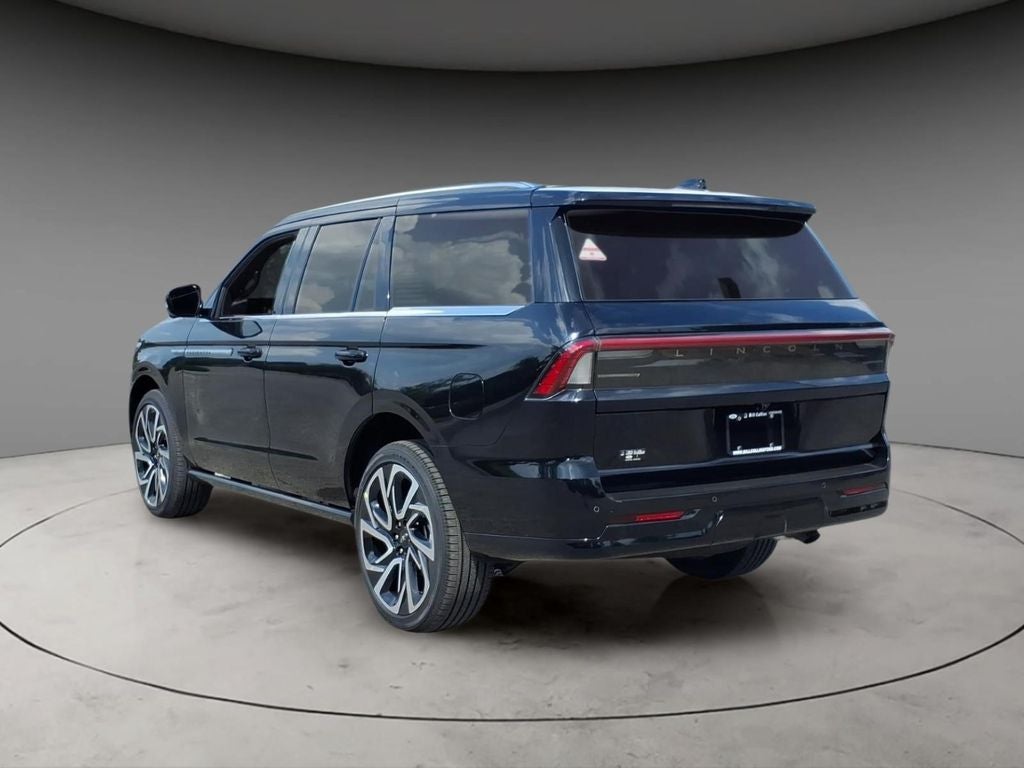 2027 Lincoln Navigator Reserve