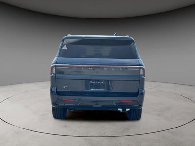 2027 Lincoln Navigator Reserve