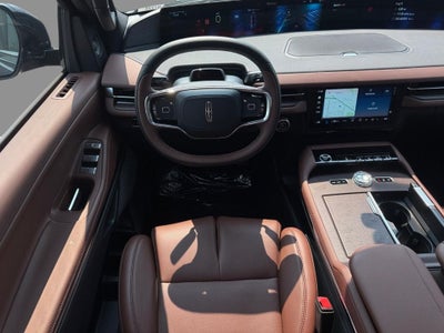 2027 Lincoln Navigator Reserve