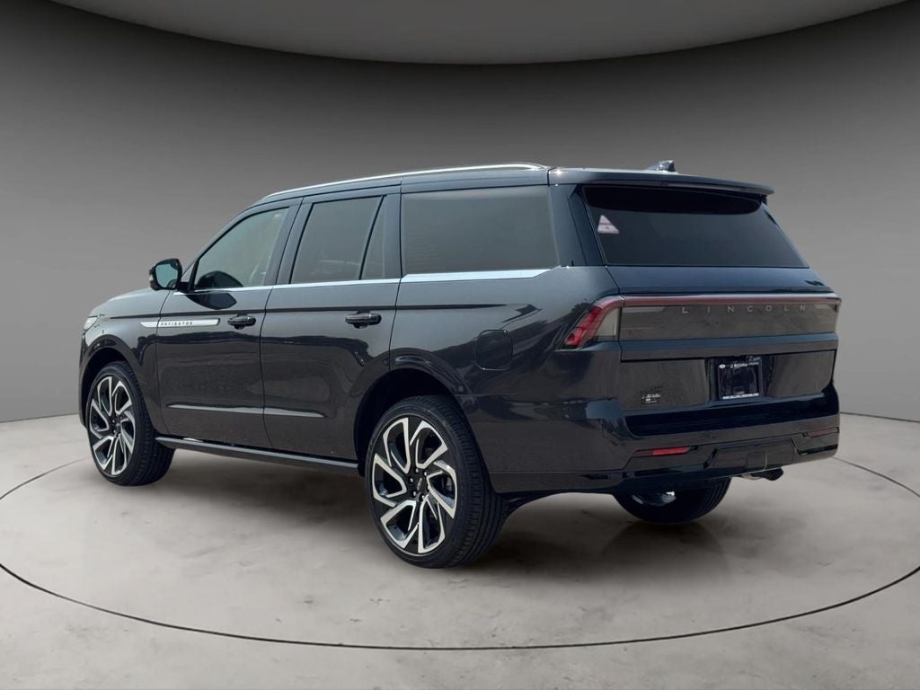 2027 Lincoln Navigator Reserve