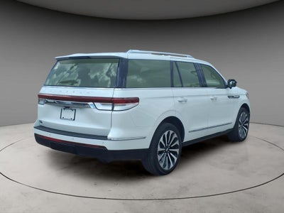 2022 Lincoln Navigator Reserve