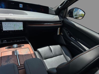 2027 Lincoln Navigator Black Label