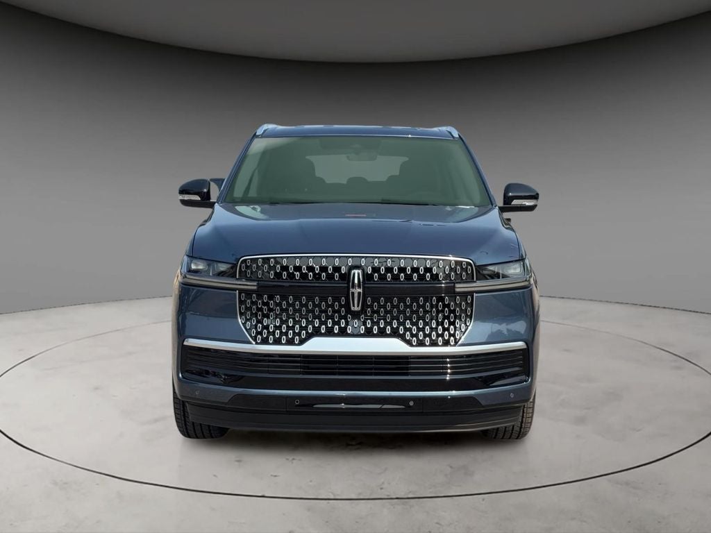 2027 Lincoln Navigator Premiere