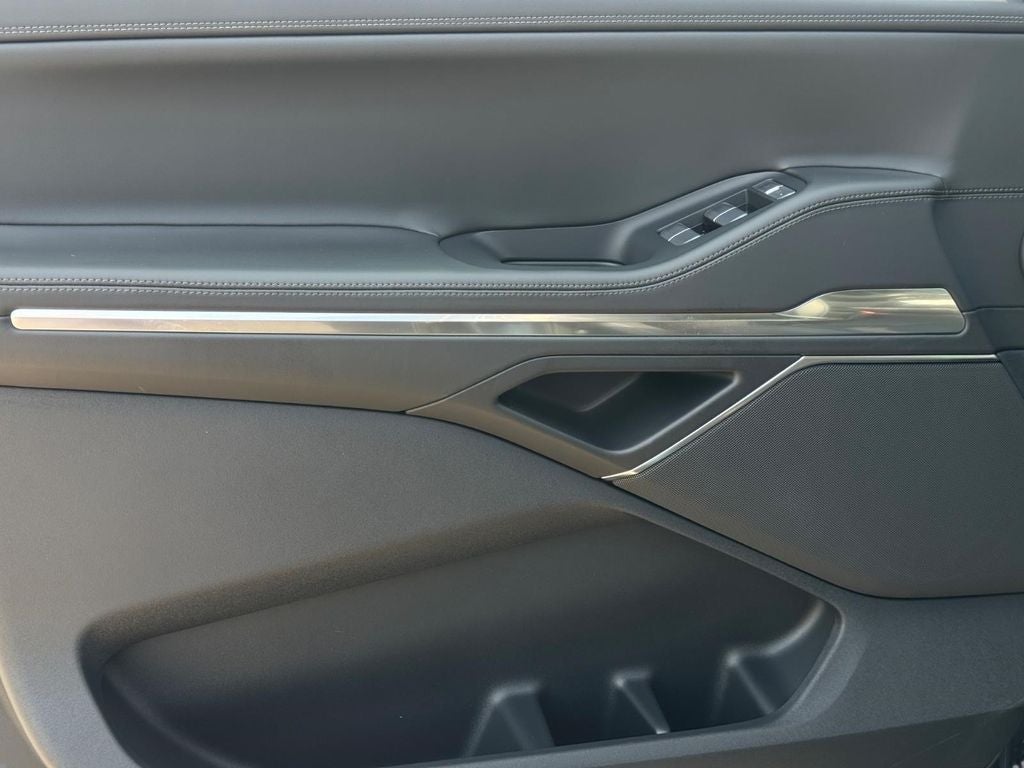 2027 Lincoln Navigator Premiere