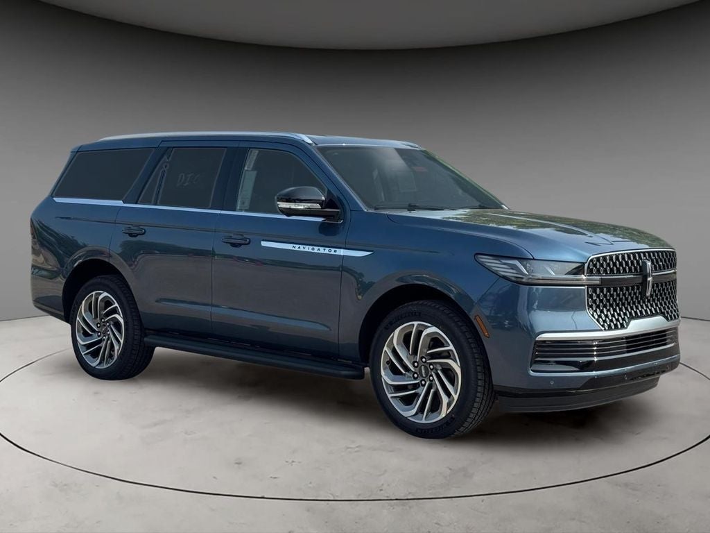 2027 Lincoln Navigator Premiere