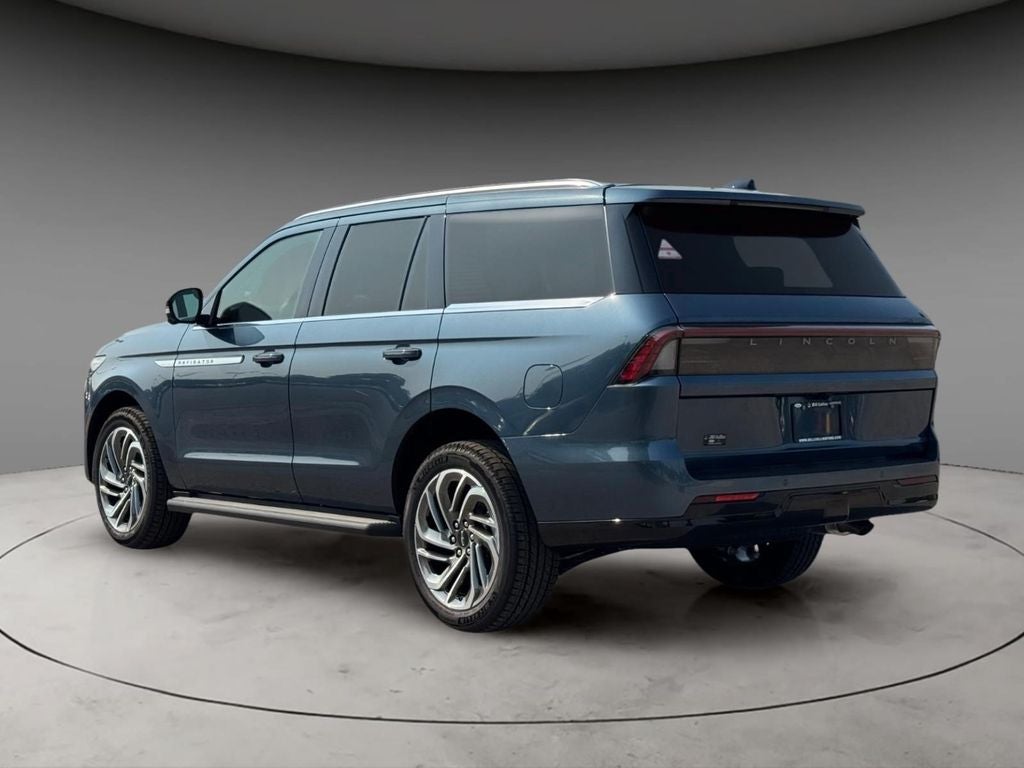 2027 Lincoln Navigator Premiere