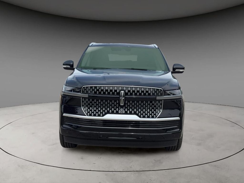 2027 Lincoln Navigator Premiere