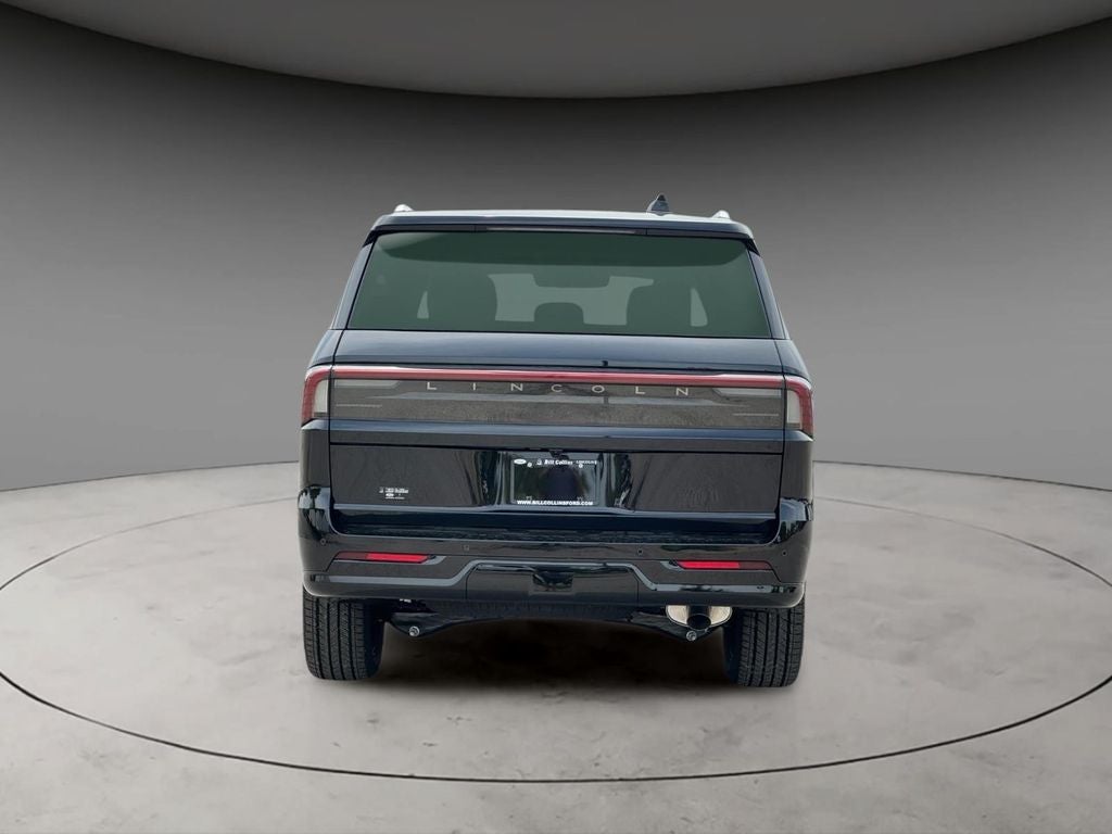 2027 Lincoln Navigator Premiere