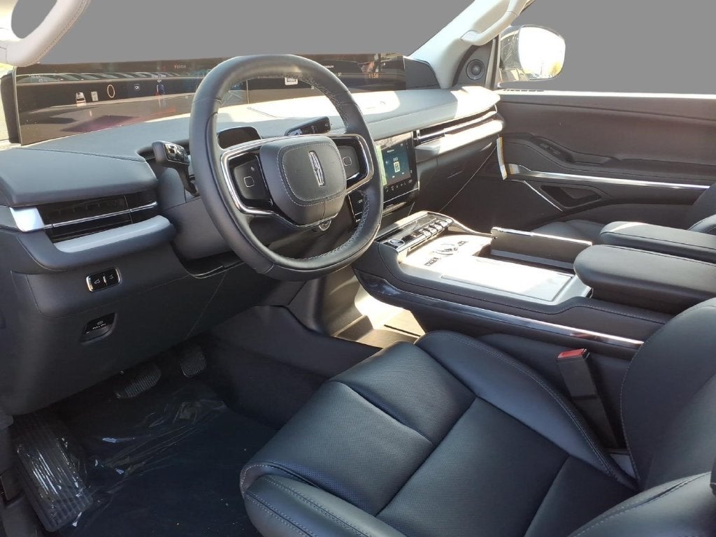 2027 Lincoln Navigator Premiere