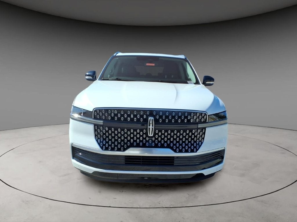 2027 Lincoln Navigator Premiere