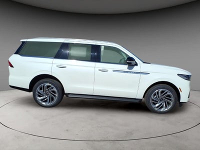 2027 Lincoln Navigator Premiere