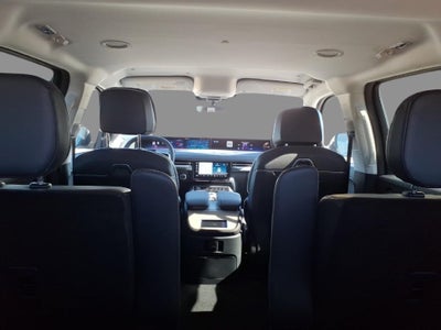 2027 Lincoln Navigator Premiere