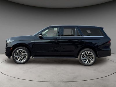 2027 Lincoln Navigator Premiere