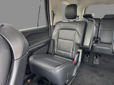 2027 Lincoln Navigator Premiere