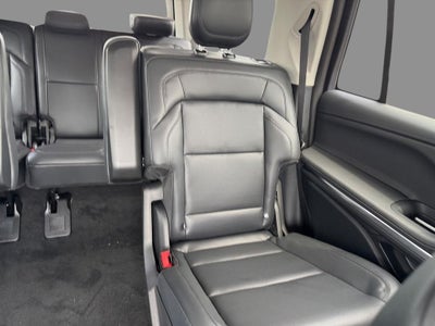 2027 Lincoln Navigator Premiere