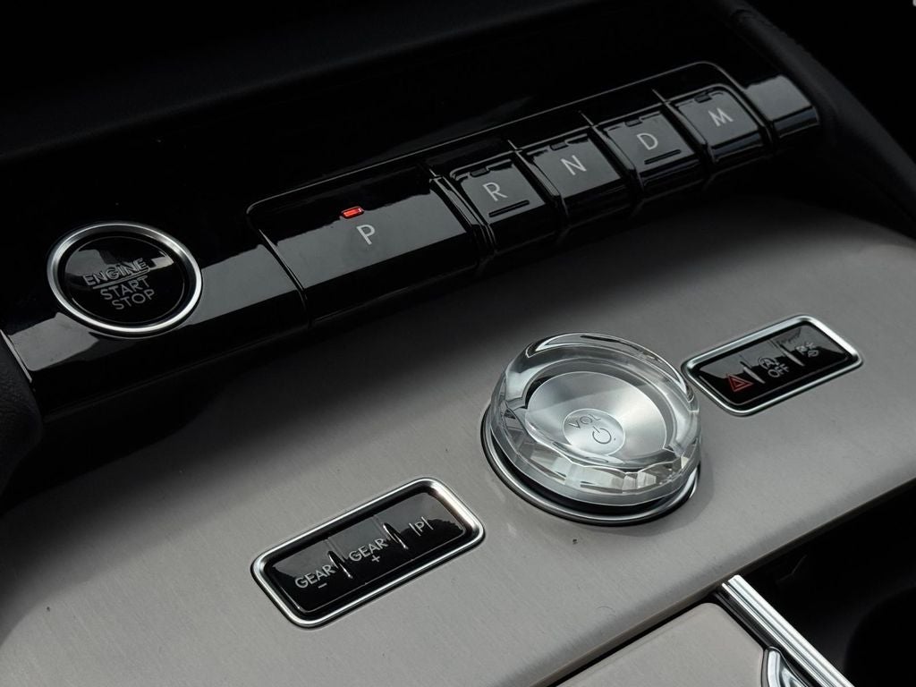 2027 Lincoln Navigator Premiere