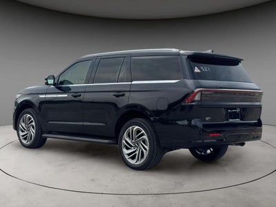 2027 Lincoln Navigator Premiere