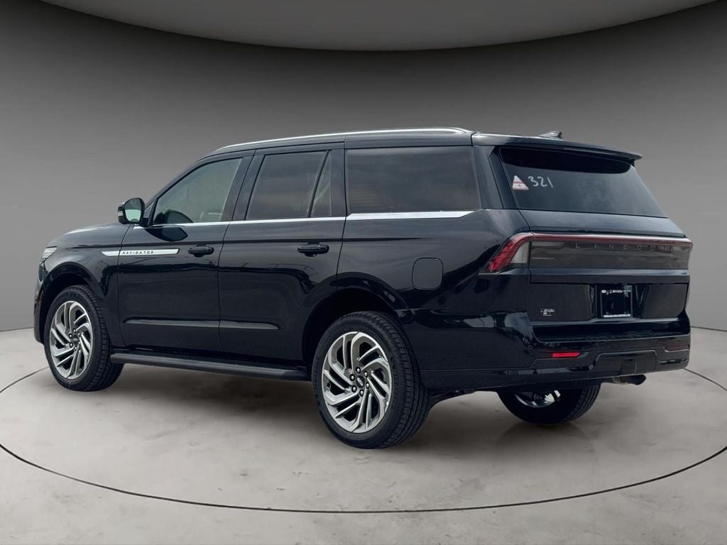 2027 Lincoln Navigator Premiere