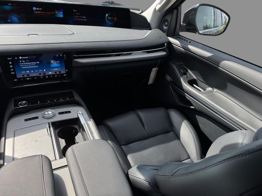 2027 Lincoln Navigator Premiere