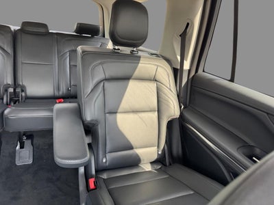 2027 Lincoln Navigator Premiere