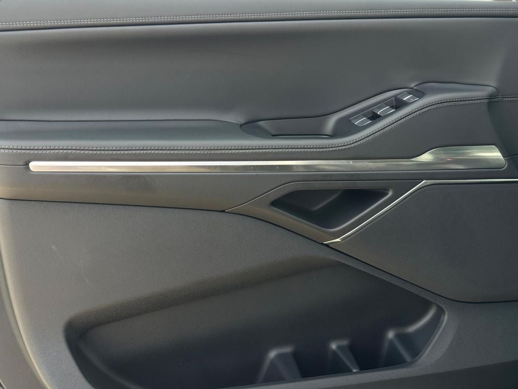 2027 Lincoln Navigator Premiere