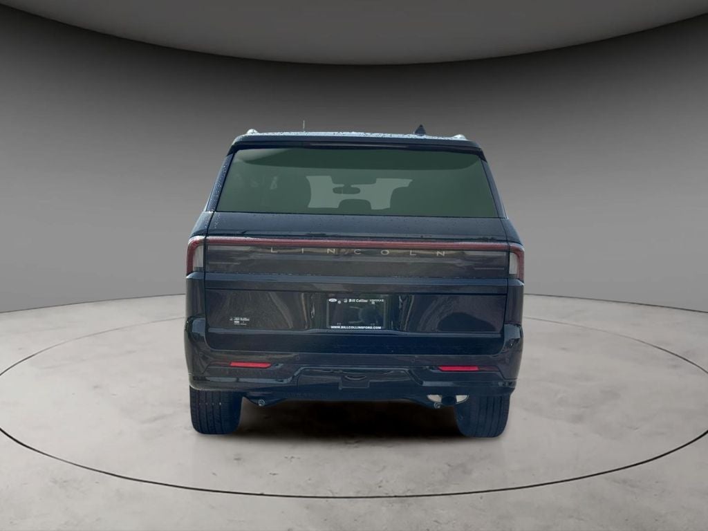 2027 Lincoln Navigator Premiere