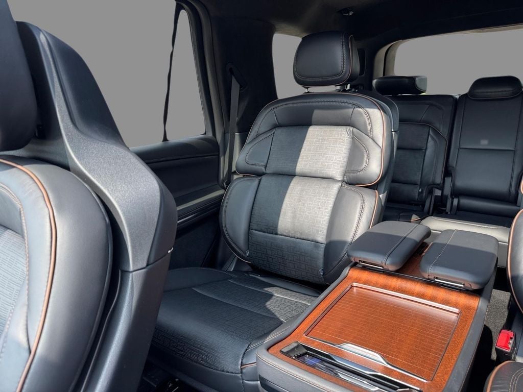 2027 Lincoln Navigator Black Label