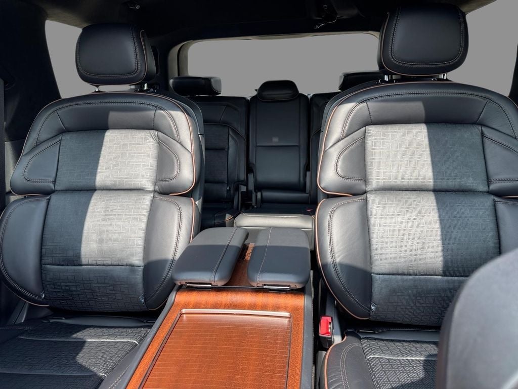 2027 Lincoln Navigator Black Label